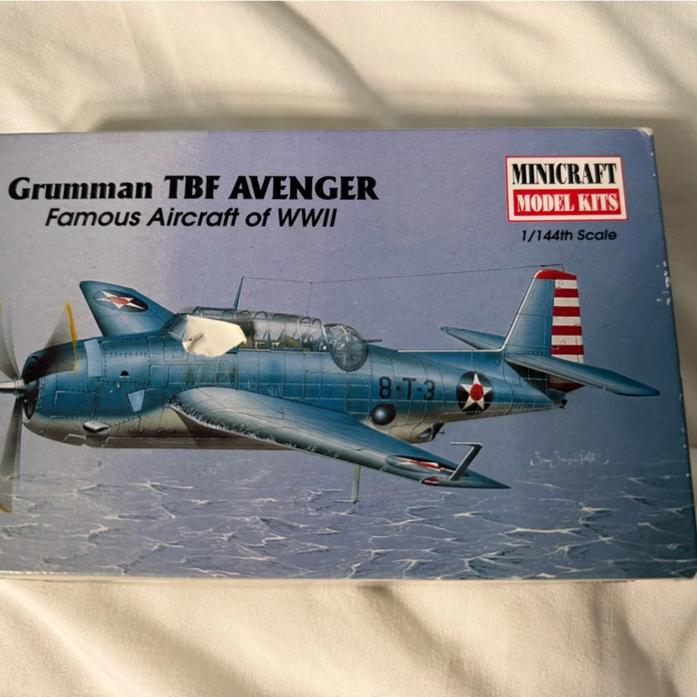 TB Avenger Airplane Plastic Mini Model Kit NEW
